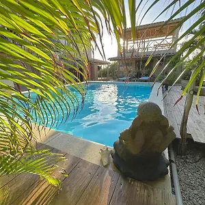 https://villa-carina-apartments.comcaribbean.com
