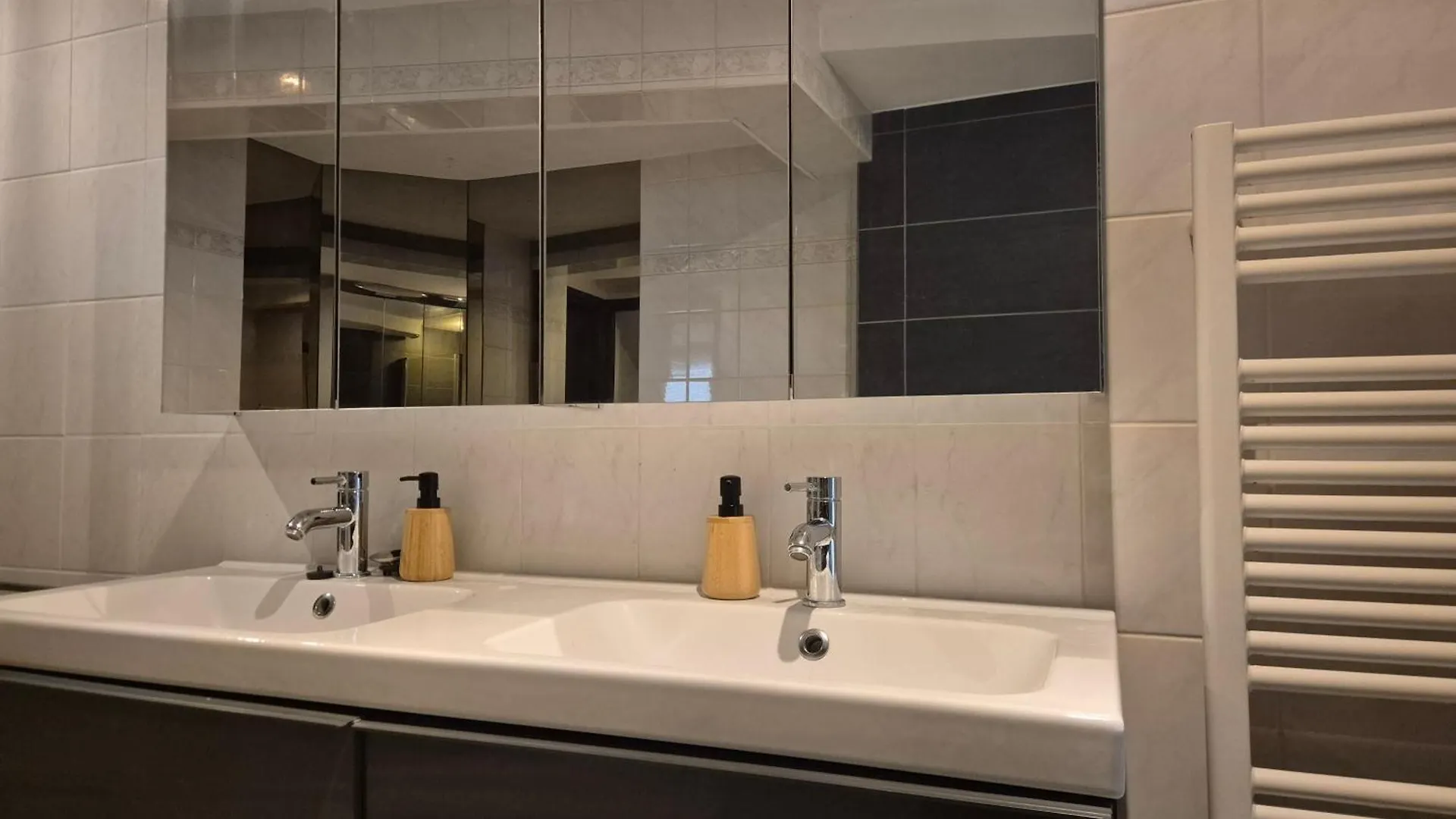 Appartementen Aan Den Hogeweg Zandvoort 0*,  Pays-Bas